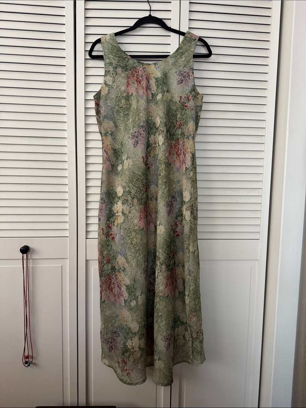 Sleeveless Green Floral Maxi Dress